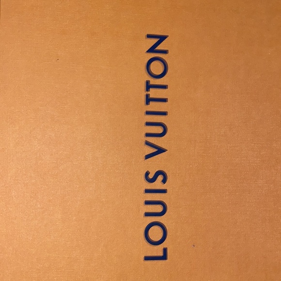 Got another color so I want to sell these. - Picture 3 of 4